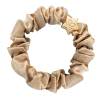 By Eloise London Silk Scrunchie Gold Star Gumka do włosów dla kobiet 1 szt Odcień Sand