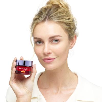 L&#039;Oréal Paris Revitalift Laser X3 SPF25 Krem do twarzy na dzień dla kobiet 50 ml