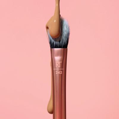 Real Techniques Brushes RT 242 Brightening Concealer Brush Pędzel do makijażu dla kobiet 1 szt