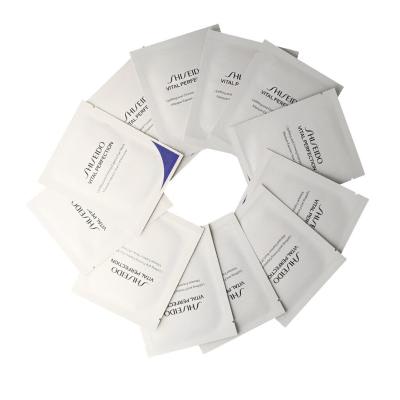 Shiseido Vital Perfection Uplifting &amp; Firming Express Eye Mask Maseczka na okolice oczu dla kobiet 12 szt