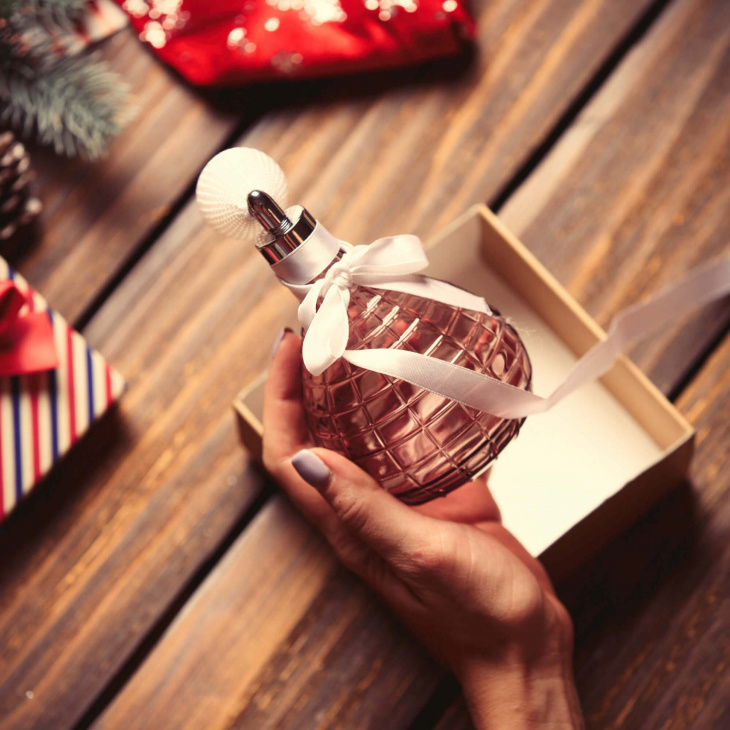 Jak wybrać perfumy na prezent