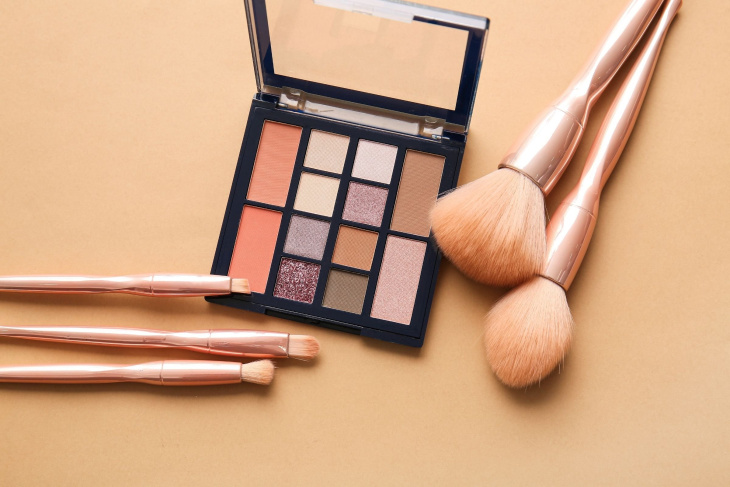 Paletka cieni do powiek